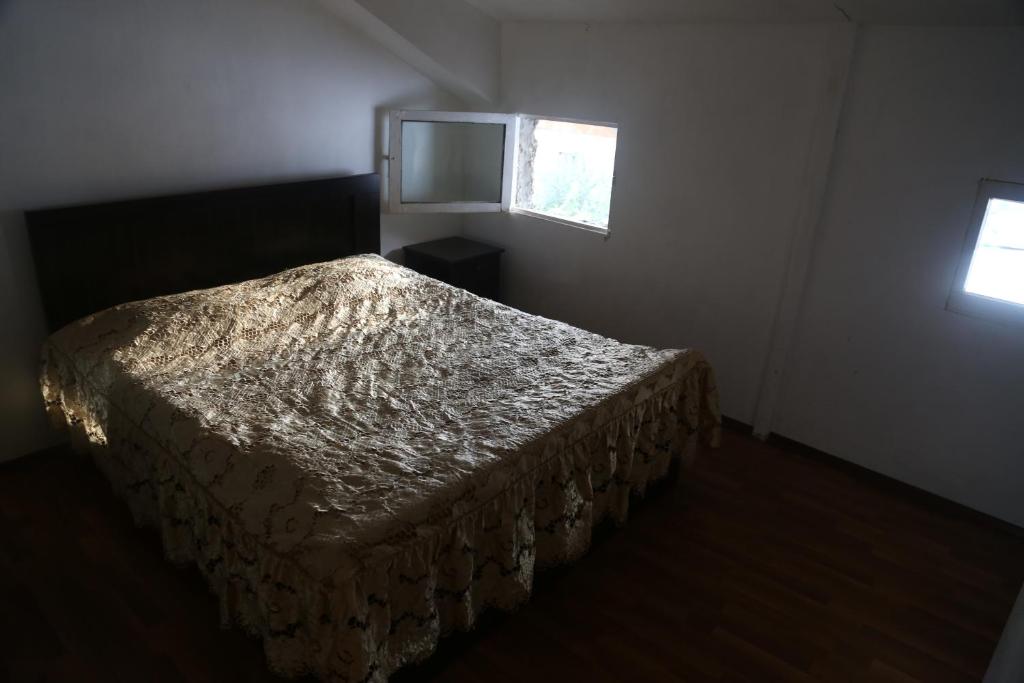 N&N Guest House room 4